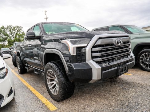 Used 2024 Toyota Tundra Limited w/ Power Package AWD/4WD image 6
