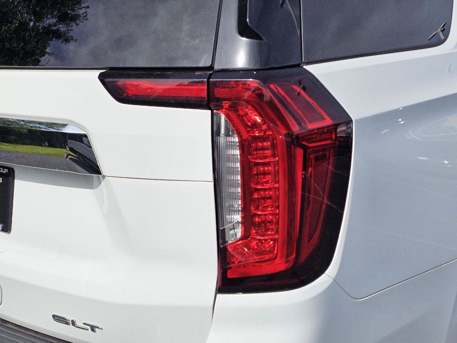 Used 2023 GMC Yukon SLT RWD image 9