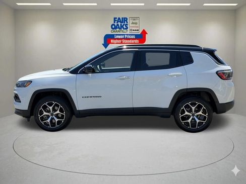 Certified 2025 Jeep Compass Limited AWD/4WD image 11