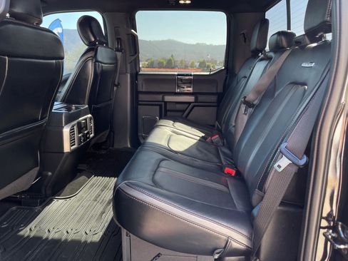 Used 2020 Ford F250 Platinum w/ FX4 Off-Road Package AWD/4WD image 25