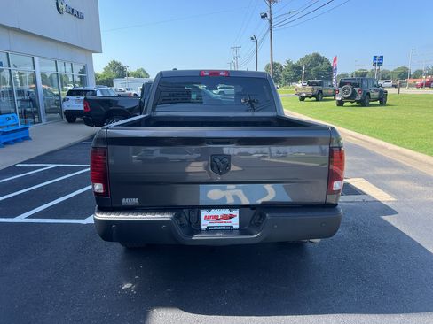 Used 2024 RAM 1500 Warlock RWD image 10