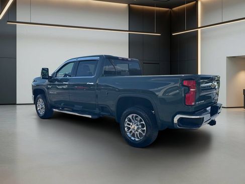 Used 2025 Chevrolet Silverado 2500 LTZ w/ LTZ Premium Package AWD/4WD image 3