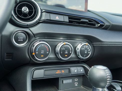 Used 2024 MAZDA MX-5 Miata Grand Touring w/ Weather Package RWD image 25