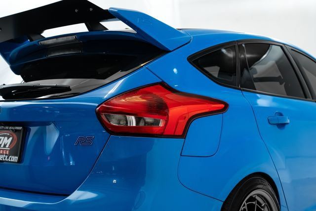 Used 2017 Ford Focus RS AWD/4WD image 11