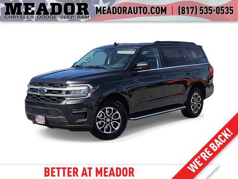 Used 2023 Ford Expedition XLT image 1
