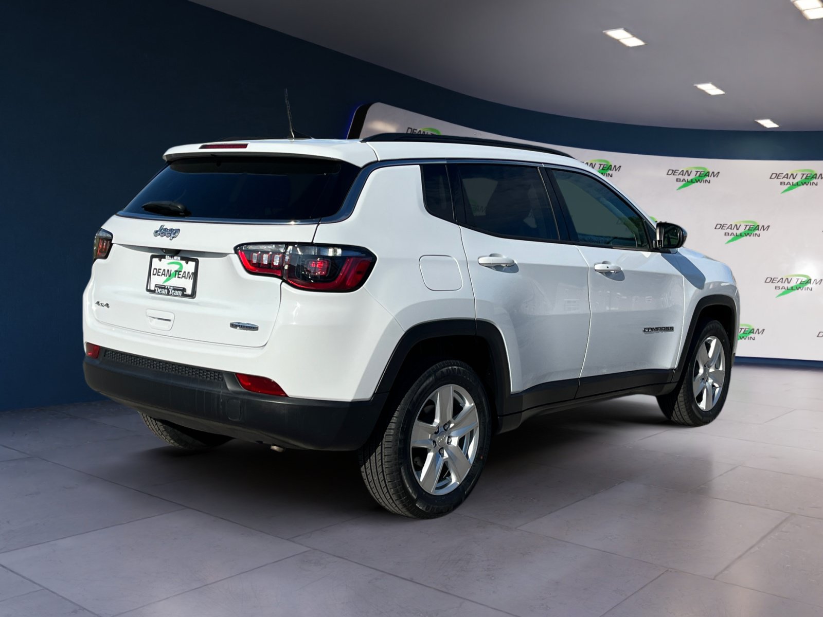 Used 2022 Jeep Compass Latitude w/ Convenience Group AWD/4WD image 8