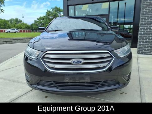 Used 2018 Ford Taurus SEL w/ Equipment Group 201A AWD/4WD image 2