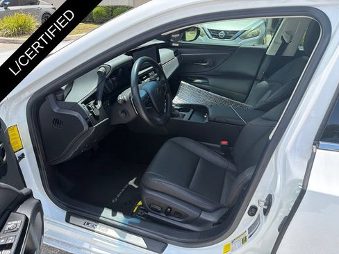 Certified 2025 Lexus ES 350 w/ Accessory Package (Z2) FWD image 14