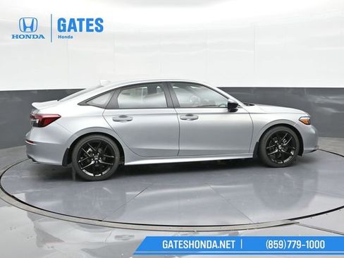 Certified 2025 Honda Civic Sport image 3