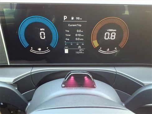 Used 2025 Hyundai Santa Fe SEL image 27