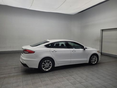 Used 2020 Ford Fusion SE image 10