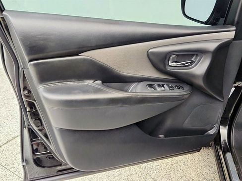 Used 2019 Nissan Murano S AWD/4WD image 10