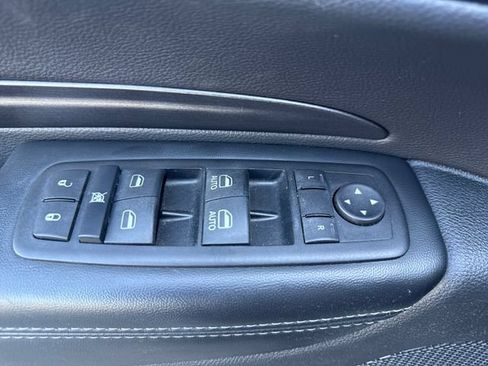 Used 2024 Dodge Durango SXT w/ SXT Blacktop Group RWD image 10