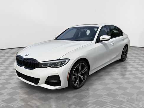 Used 2021 BMW 330i xDrive Sedan w/ M Sport Package AWD/4WD image 3