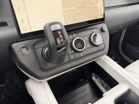 New 2026 Land Rover Defender 110 S AWD/4WD image 24