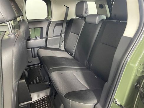 Used 2014 Toyota FJ Cruiser Base image 17