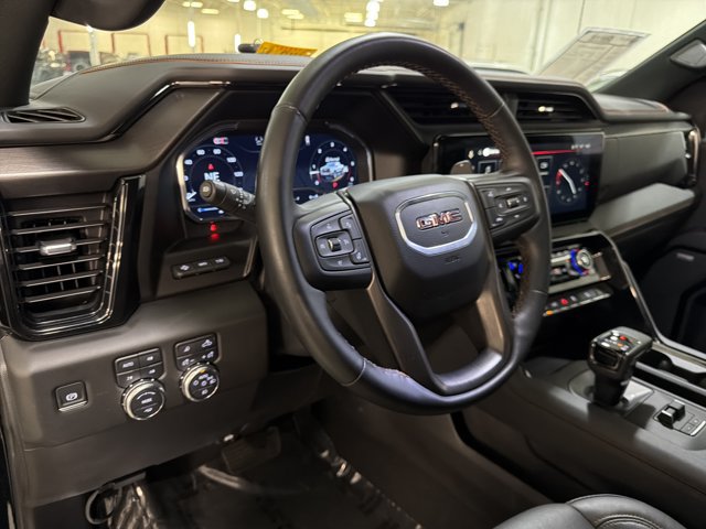 Used 2025 GMC Sierra 1500 AT4 w/ AT4 Premium Package AWD/4WD image 14