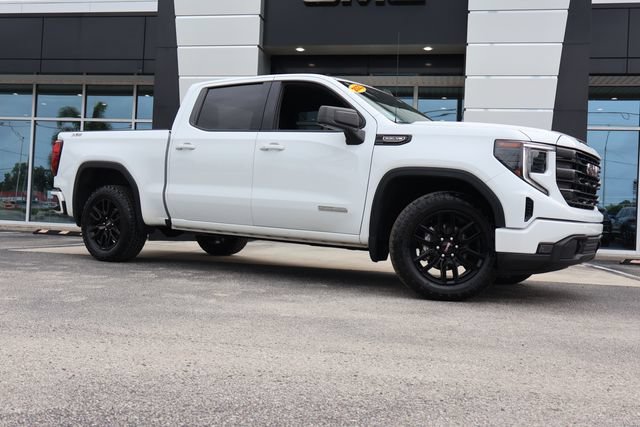Used 2023 GMC Sierra 1500 Elevation w/ X31 Off-Road Package AWD/4WD image 2