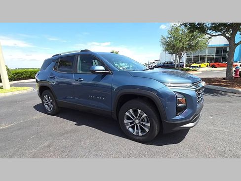 New 2026 Chevrolet Equinox LT w/ Convenience Package II FWD image 16