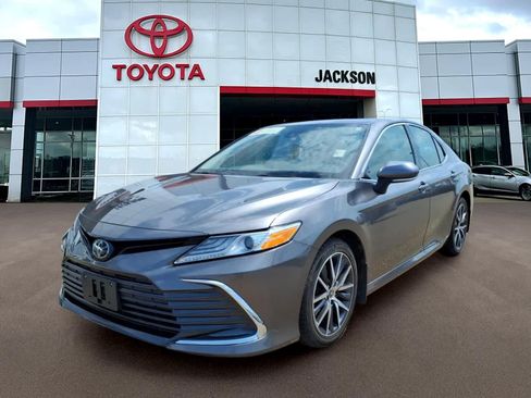 Certified 2023 Toyota Camry XLE w/ Cold Weather Package AWD/4WD image 1