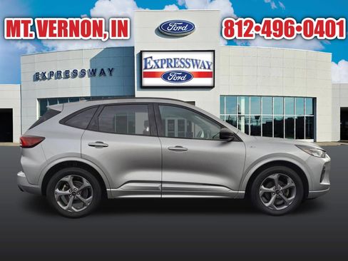 Used 2024 Ford Escape ST-Line w/ Cold Weather Package image 5