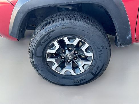 Used 2023 Toyota Tacoma TRD Off-Road image 30