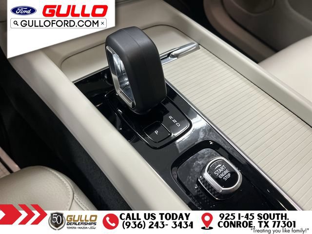 Used 2025 Volvo XC60 B5 Core AWD/4WD image 28