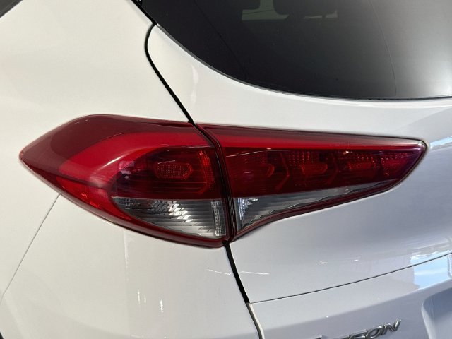 Used 2016 Hyundai Tucson Sport AWD/4WD image 35
