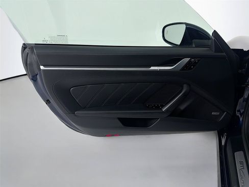 Used 2021 Porsche 911 Cabriolet image 9