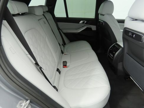 New 2026 BMW X5 sDrive40i w/ M Sport Package image 22