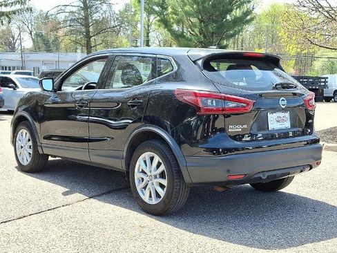 Certified 2022 Nissan Rogue Sport S AWD/4WD image 6