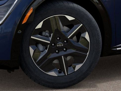 New 2025 Kia EV6 Wind image 9