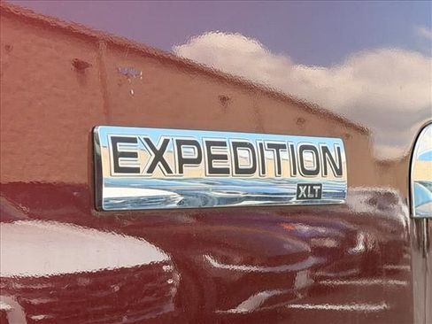 Used 2012 Ford Expedition XLT AWD/4WD image 20