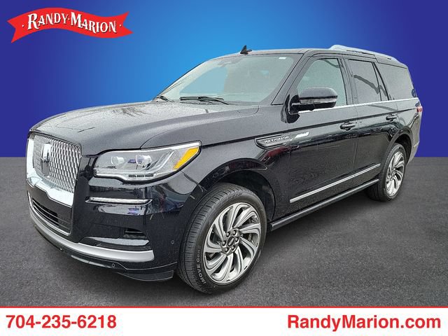 Used 2022 Lincoln Navigator Reserve AWD/4WD image 1