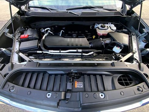 Used 2024 Chevrolet Silverado 1500 LT w/ Convenience Package II image 31