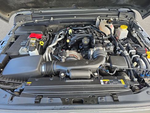 Used 2023 Jeep Gladiator Rubicon w/ Cold Weather Group image 32