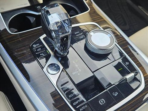 Used 2021 BMW X7 xDrive40i w/ M Sport Package image 24