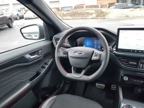 Used 2023 Ford Escape ST-Line w/ Tech Pack #1 image 7