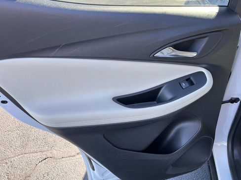 Used 2023 Buick Encore GX Select image 17