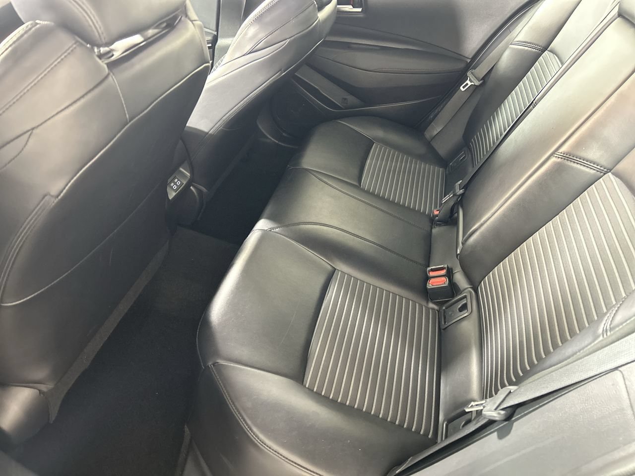 Used 2024 Toyota Corolla XSE FWD image 25