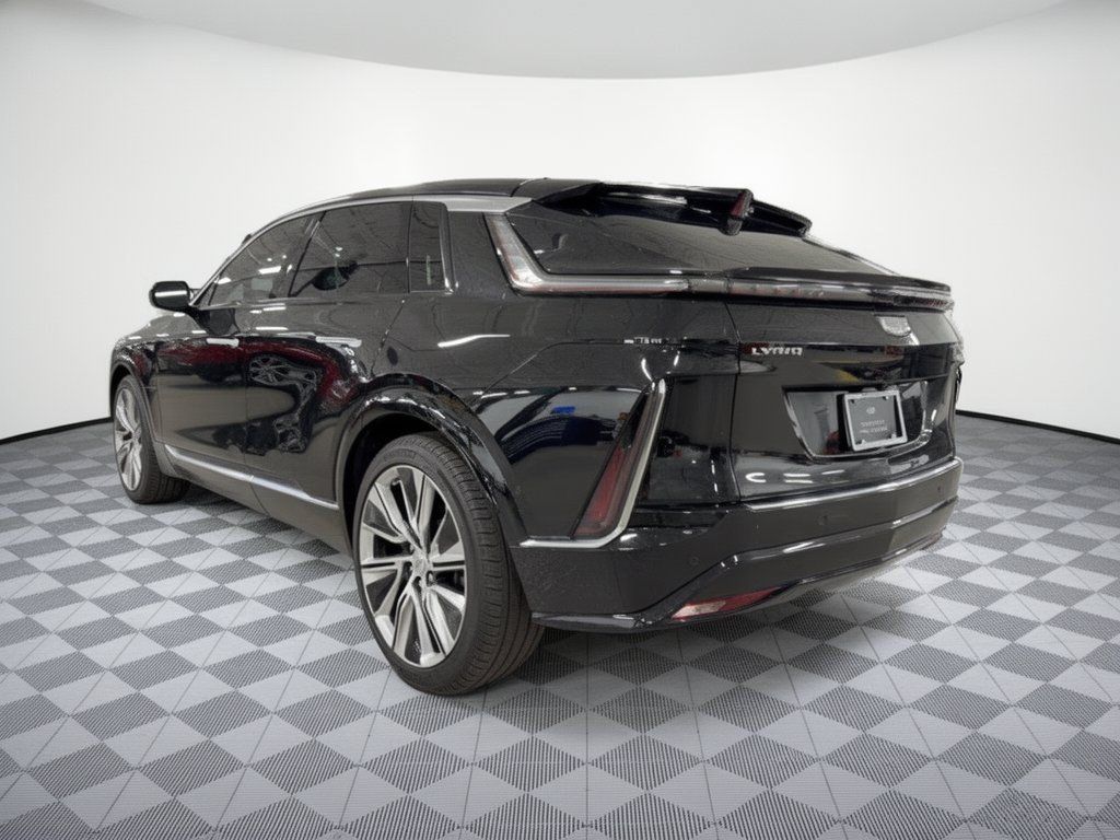 Certified 2024 Cadillac Lyriq Luxury w/ Nappa Leather Package AWD/4WD image 3