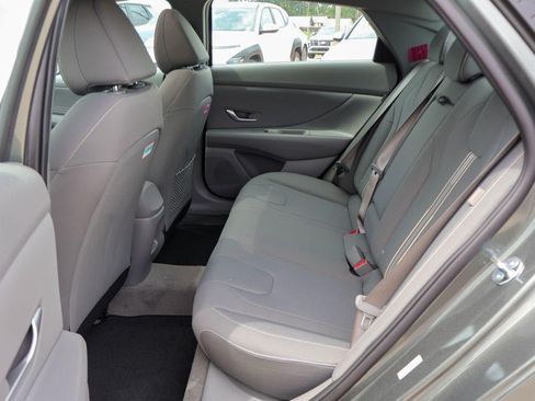 New 2026 Hyundai Elantra SEL Sport FWD image 9