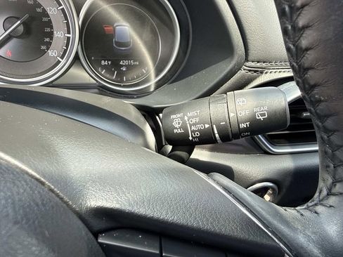 Used 2021 MAZDA CX-5 Touring FWD image 37