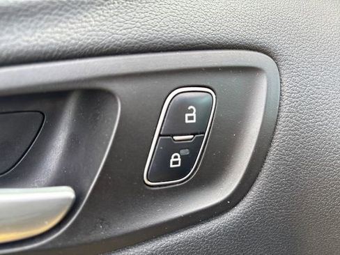Used 2017 Ford Escape SE AWD/4WD image 13
