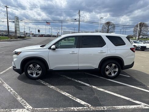 Used 2023 Honda Pilot EX-L image 9
