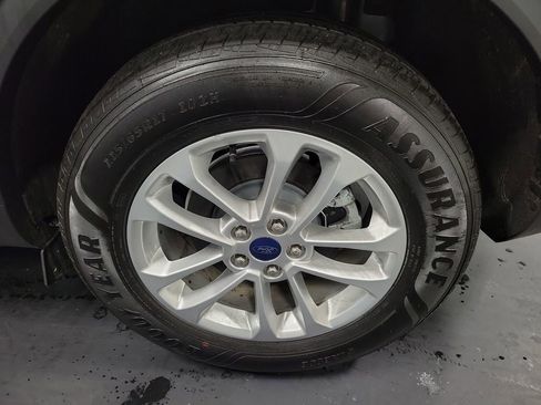 Used 2022 Ford Escape SE image 10