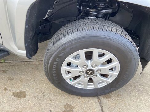 Used 2025 Toyota Tacoma SR image 32