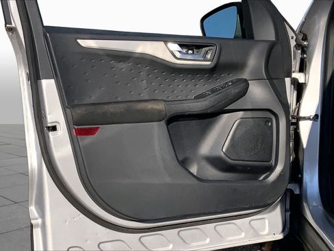 Used 2020 Ford Escape SE FWD image 22
