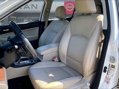 Used 2019 Subaru Outback 3.6R Limited AWD/4WD image 21