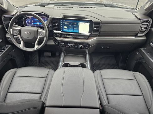 Used 2025 Chevrolet Silverado 3500 LTZ image 10